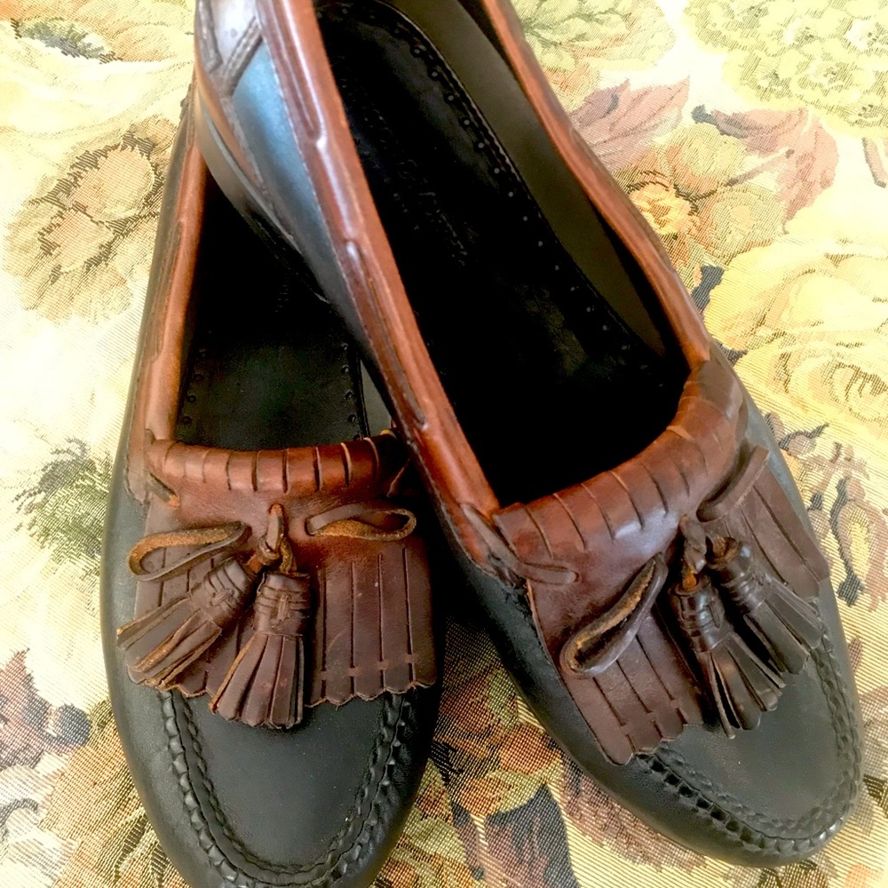Johnston and Murphy size 11 loafers